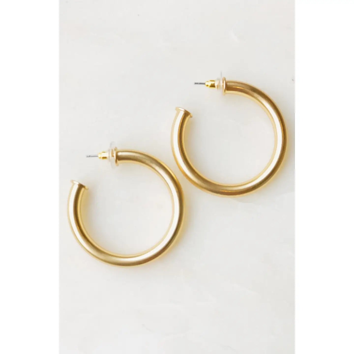 Small Upper Class Taste Hoop Earrings