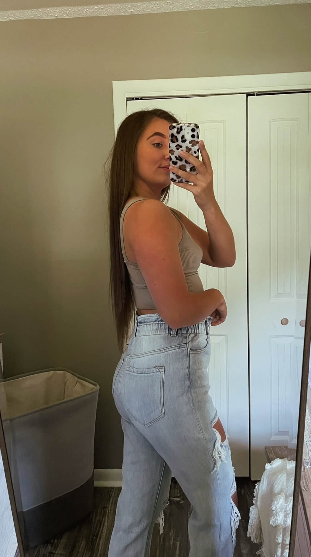 The Harper Distressed Jeans