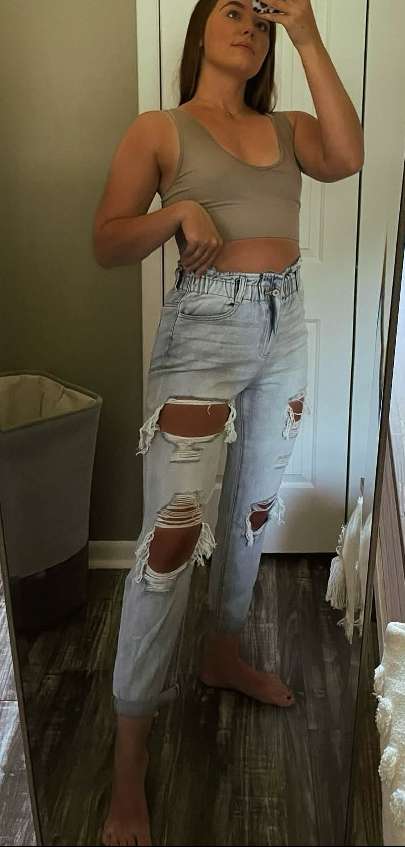The Harper Distressed Jeans